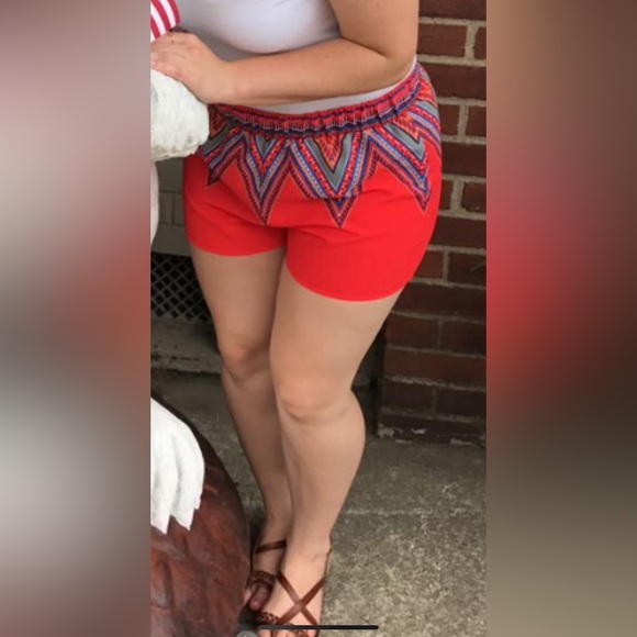 Patterned shorts - Picture 3 of 3